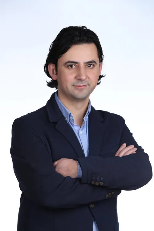 Onur Özgür Özkan, Deckberry-nin qurucusu